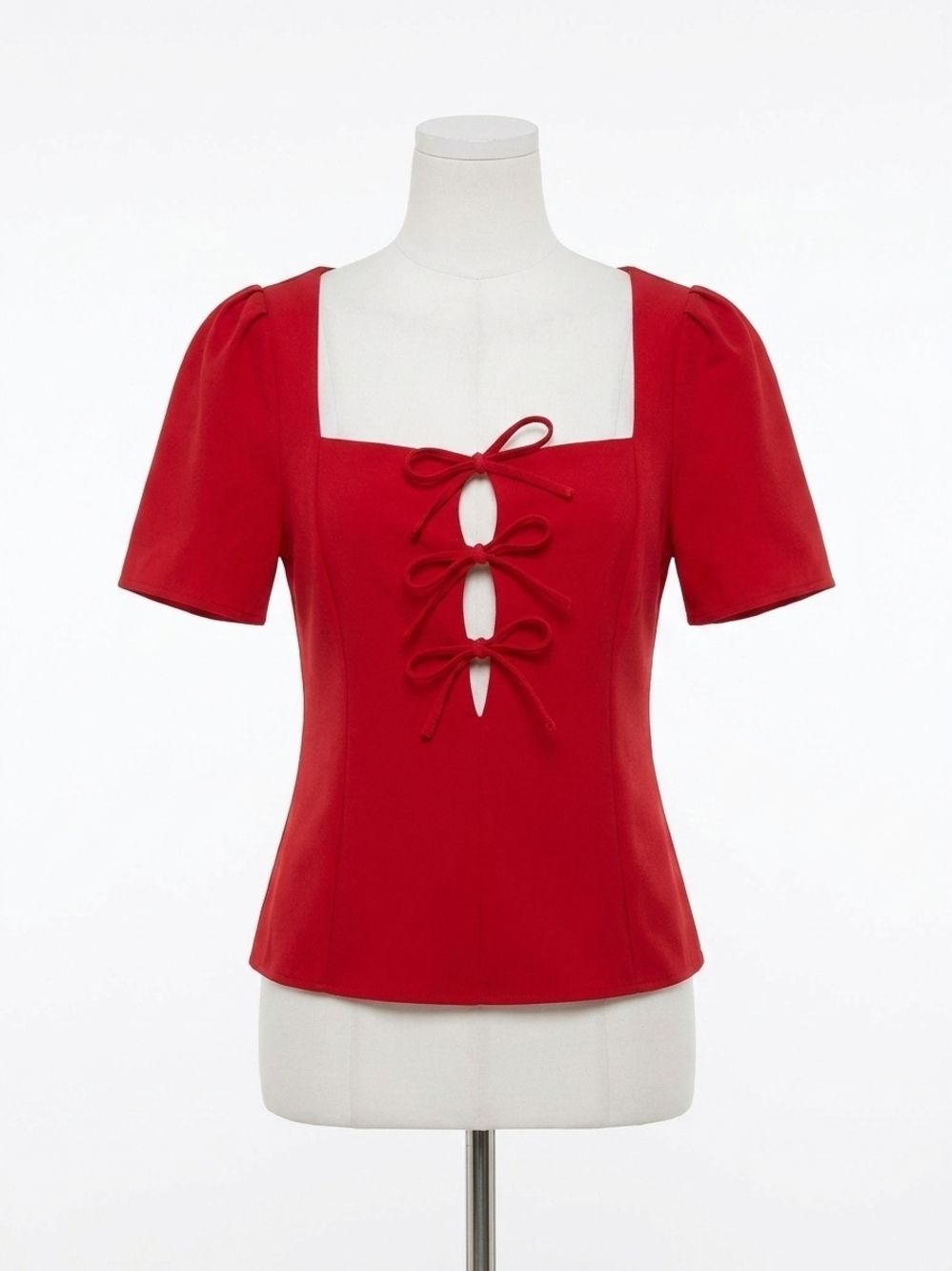 NEW ASTR aida tie-front top in red